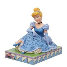 Disney Jim Shore 6013072 <BR> Compassionate & Carefree <BR> (Cinderella Figurine)